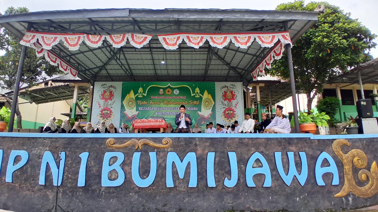 SMP Negeri 1 Bumijawa Kabupaten Tegal Peringati Isra Mikraj