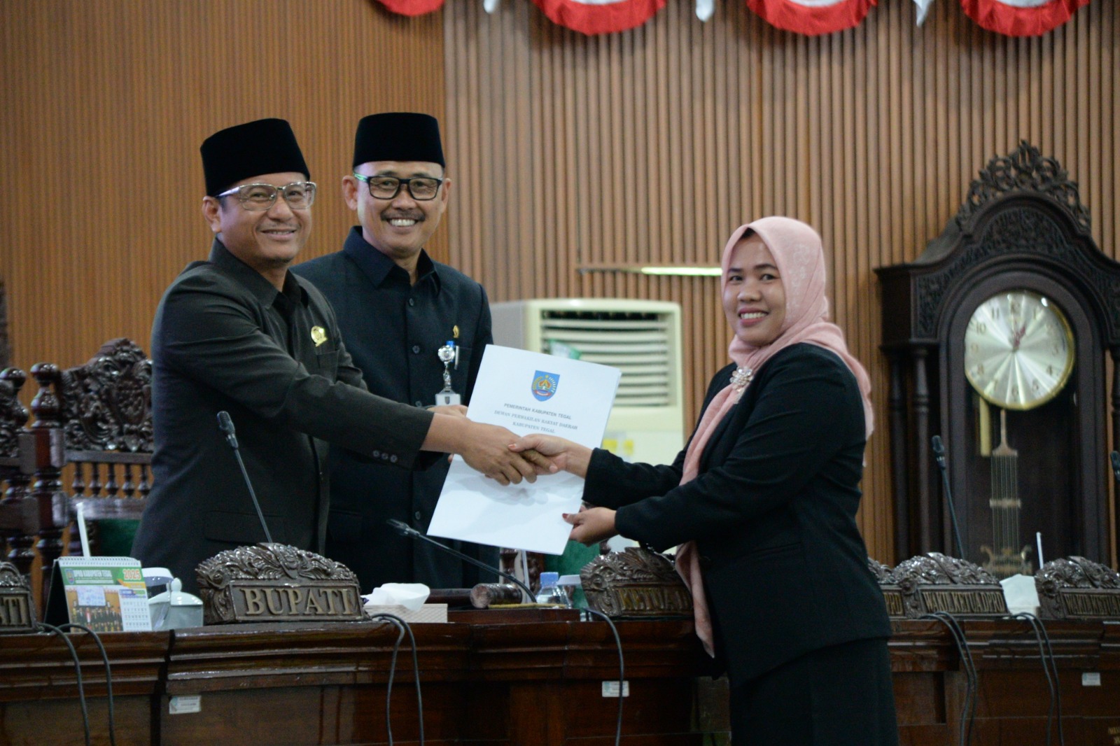 Fraksi Partai Golkar DPRD Kabupaten Tegal Kritik Raperda Jalan, Minta Kejelasan Status, Sanksi dan Solusi 