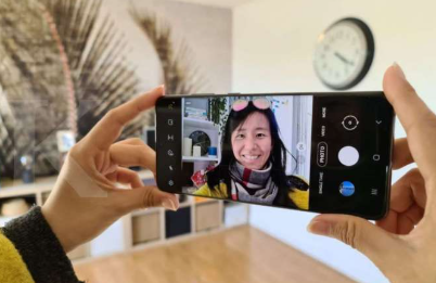 4 HP Android Kamera Selfie Terbaik Harga 2 Jutaan