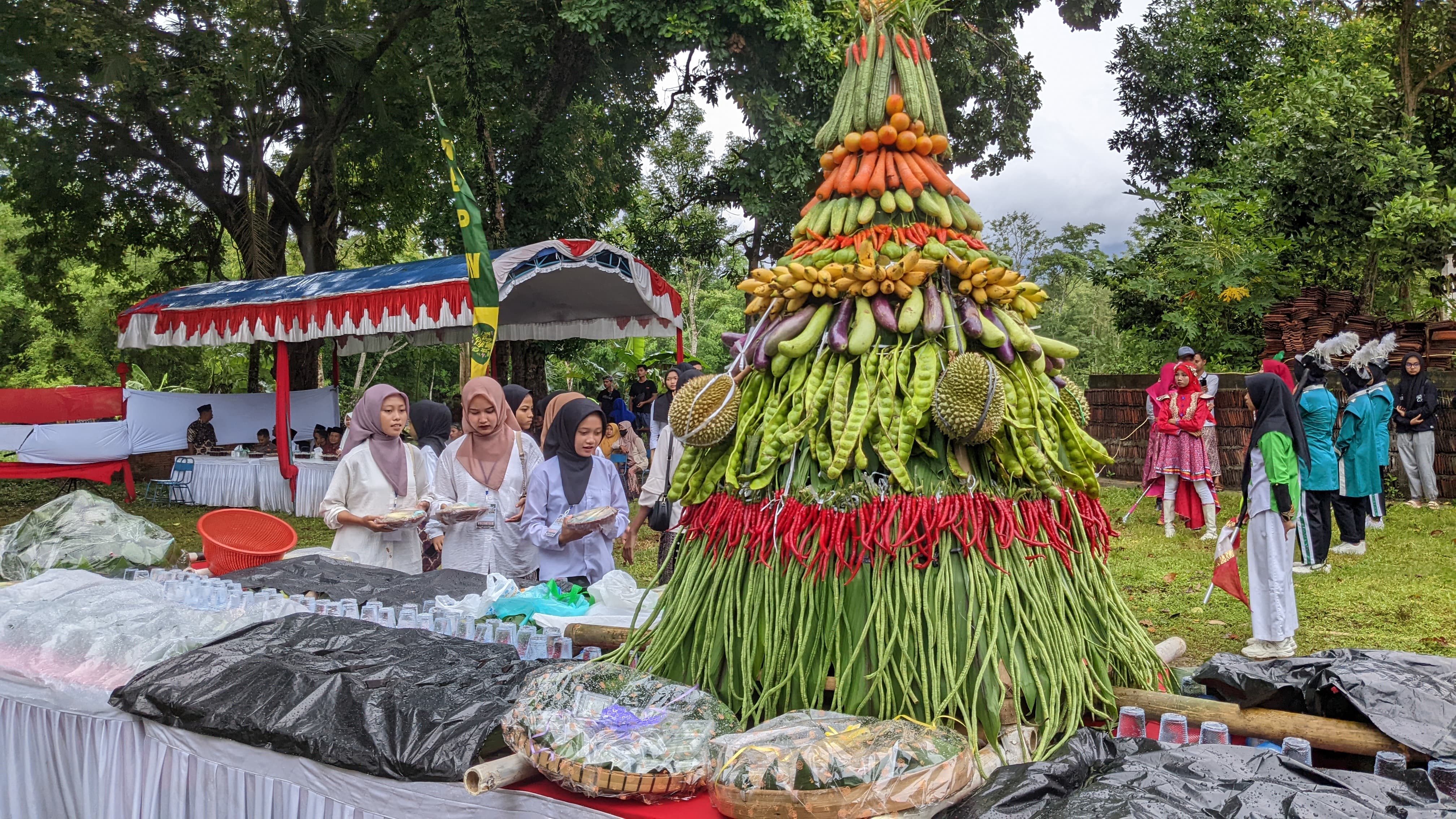 Festival Budaya Pager Mangkok Kudus, Ikhtiar Merawat Kearifan Lokal Warisan Sunan Muria