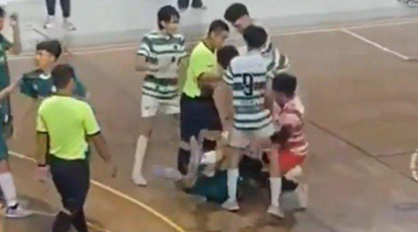 Mahasiswa UNS Viral Injak Leher Lawan Saat Futsal, Kampus Siapkan Sanksi Tegas!