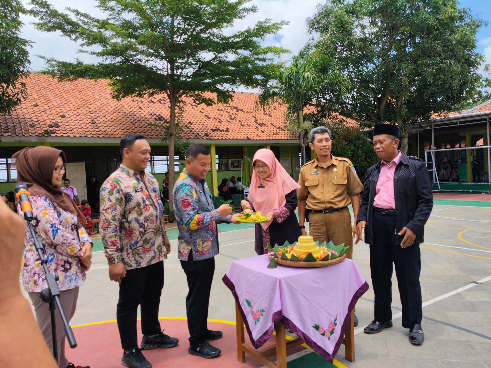 Tiga Dekade Berkarya,  SMPN 2 Dukuhwaru Tegal Rayakan HUT ke-30