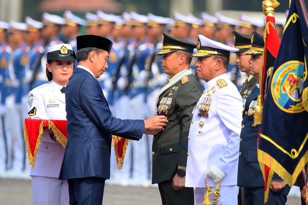 Pangdam IV/Diponegoro Terima Penghargaan Militer Tertinggi dari Presiden RI