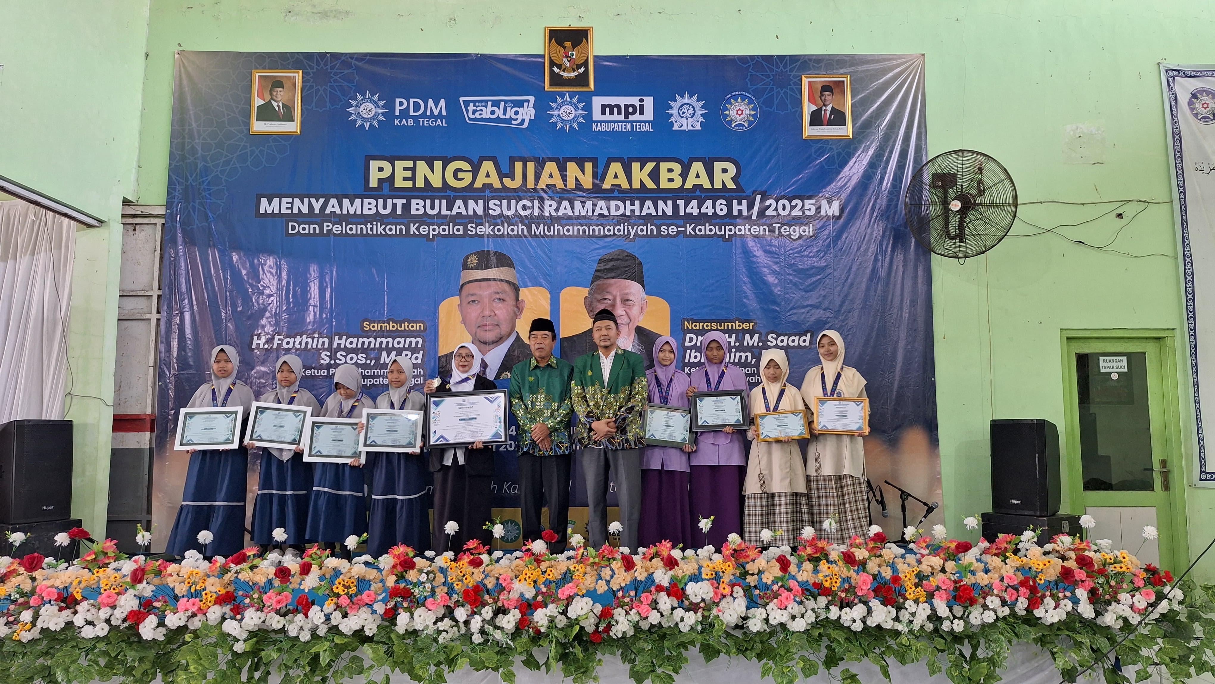 Siswa Musawerna Kabupaten Tegal Terima Penghargaan Juara OMBN