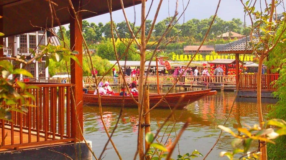 Mengarungi Keindahan Floating Market Lembang Bandung: Ini 5 Fasilitas Menariknya!