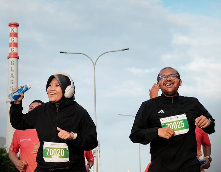 Romantisnya Bupati Batang Faiz, Rela Diet Turunkan 40 Kg Demi Faelasufa