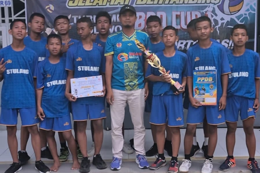 Tim Voli Putra SMP Negeri 1 Talang Kabupaten Tegal Raih Juara  BPD Cup 2025