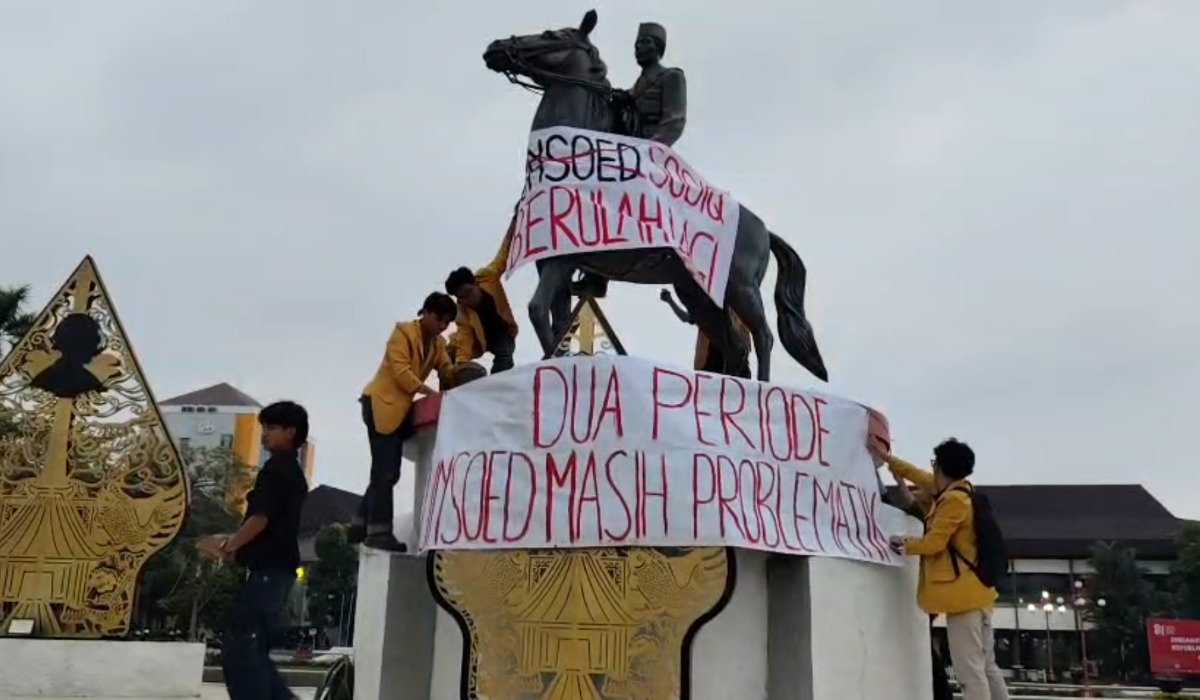 Rektor Unsoed Terjaring OTT KPK, Mahasiswa Gelar Aksi Duka