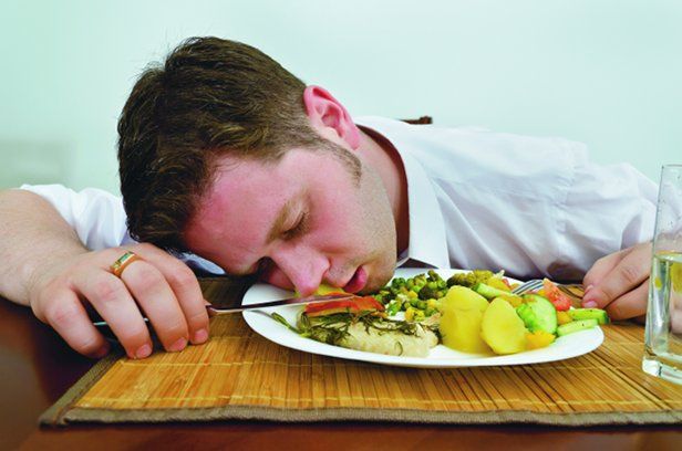 Segera Hentikan! 7 Bahaya Kebiasaan Tidur Setelah Makan Bagi Kesehatan