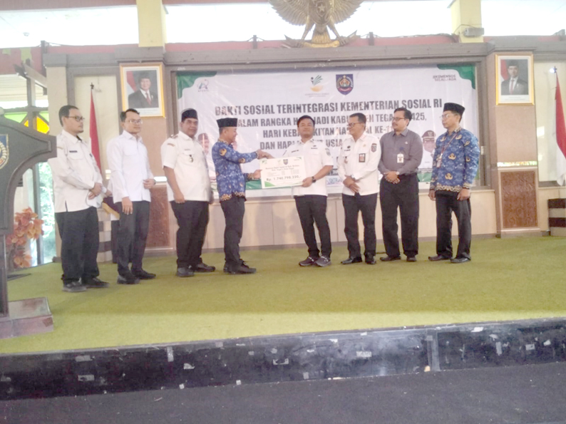 352 PPKS di Kabupaten Tegal Terima Bantuan Sosial dari Kemensos