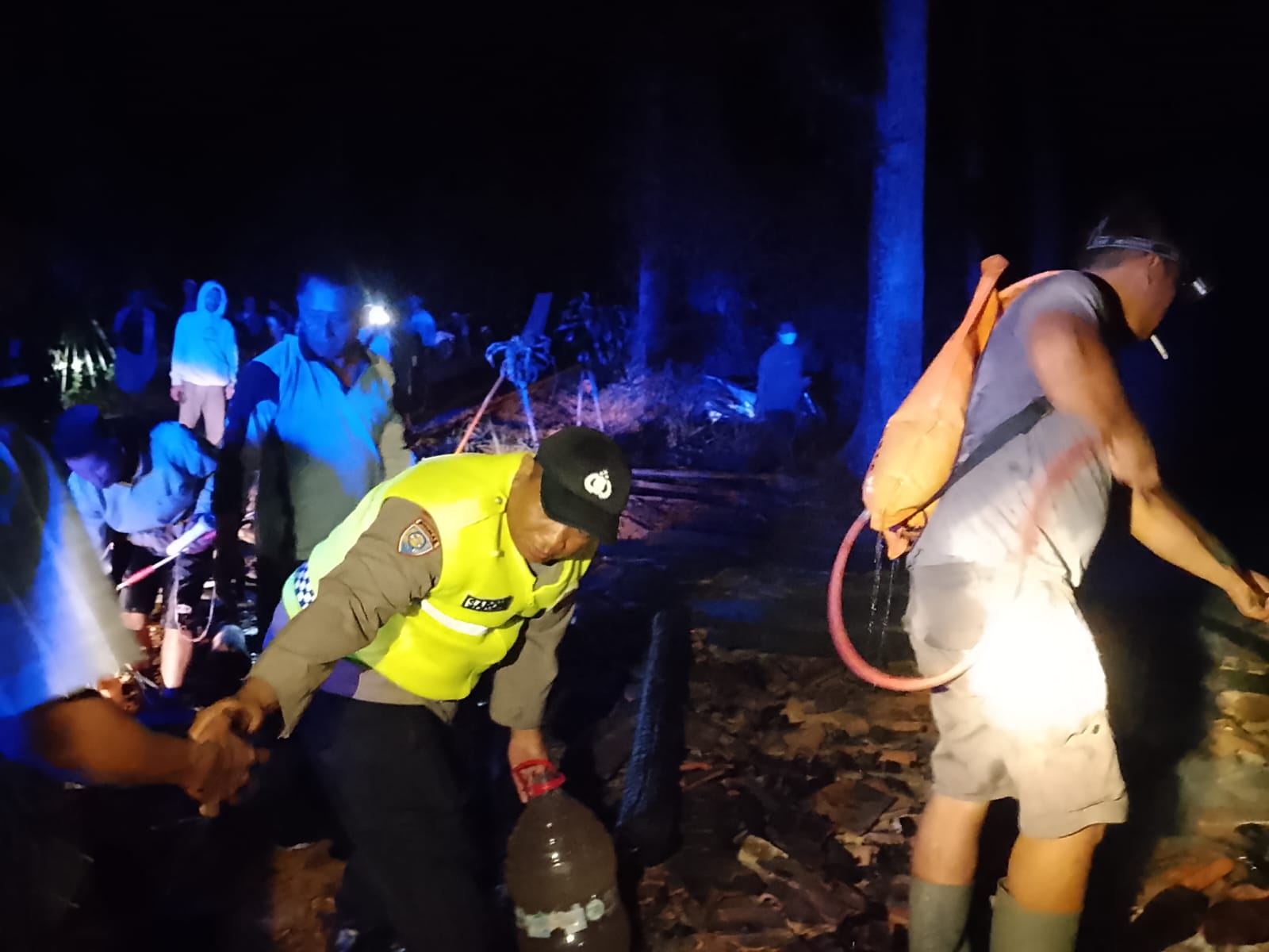 Warung Kopi di Lahan Perhutani Mesoyi Pekalongan Ludes Terbakar, Diduga Korsleting Kulkas