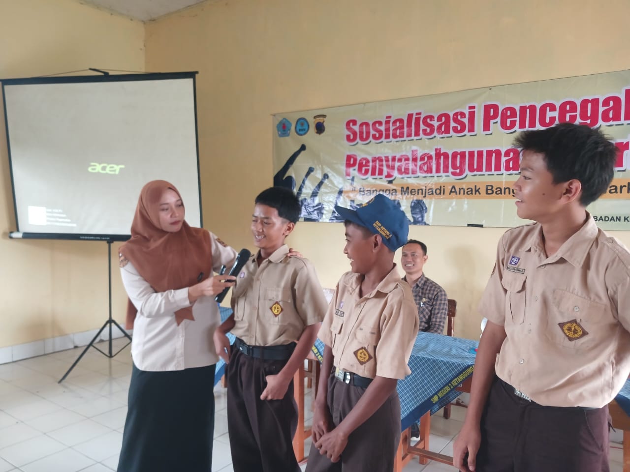 Rentan Terlibat Penyalahgunaan, Murid SMP Dilatih Tolak Narkoba