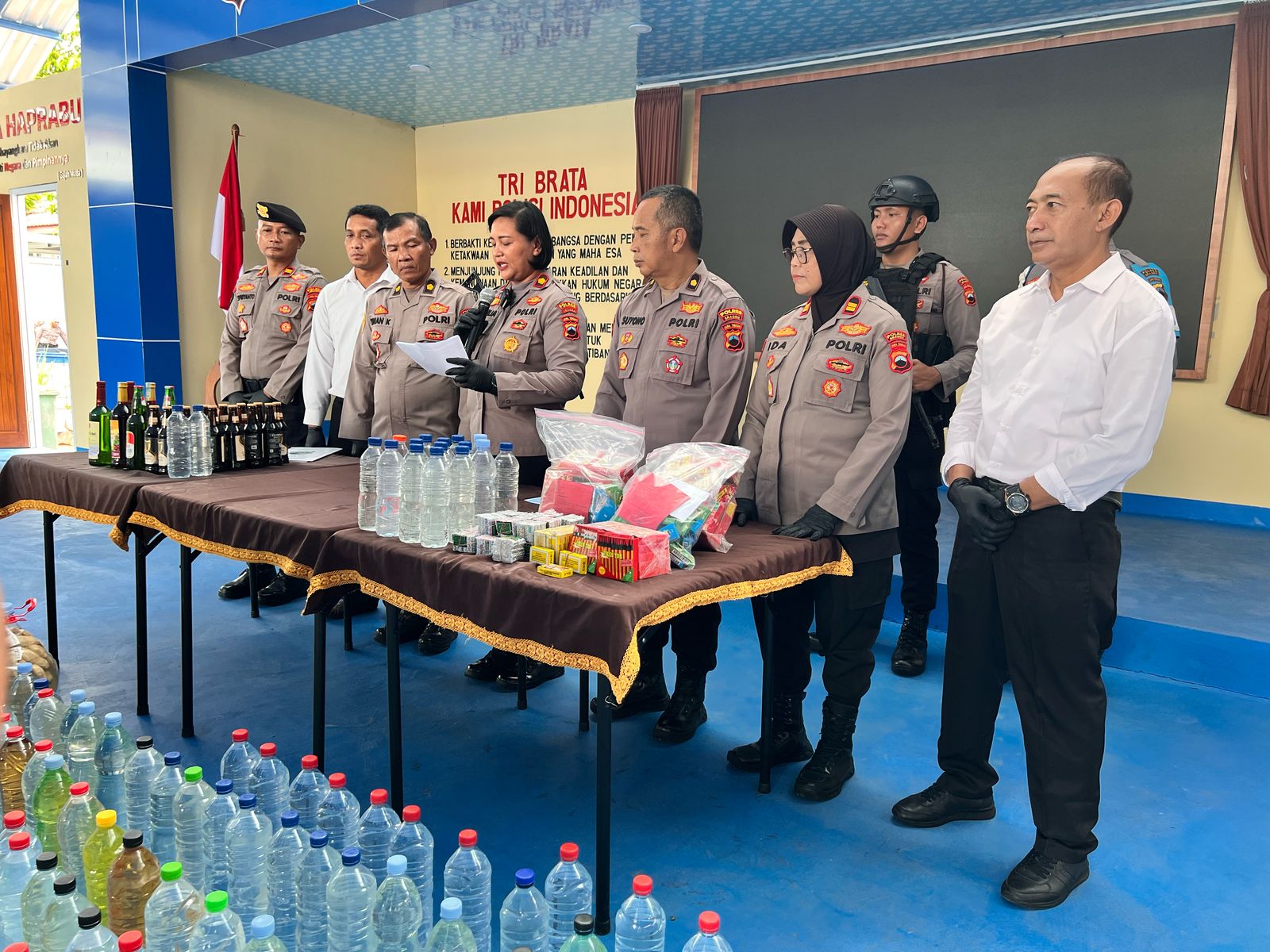 Polres Sragen Amankan 5 Ribu Petasan dan Ratusan Liter Miras