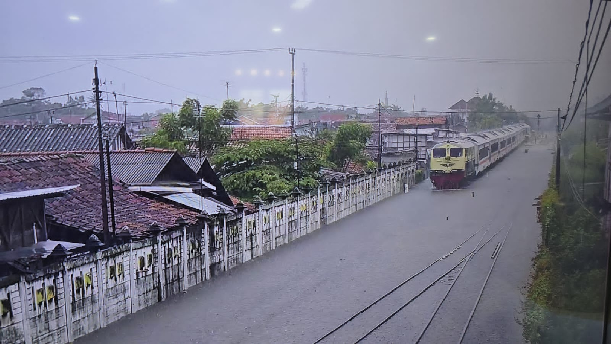 Jalur Pekalongan–Sragi Tergenang, KAI Daop 4 Semarang Siapkan Bus Gratis dan Refund 100 Persen