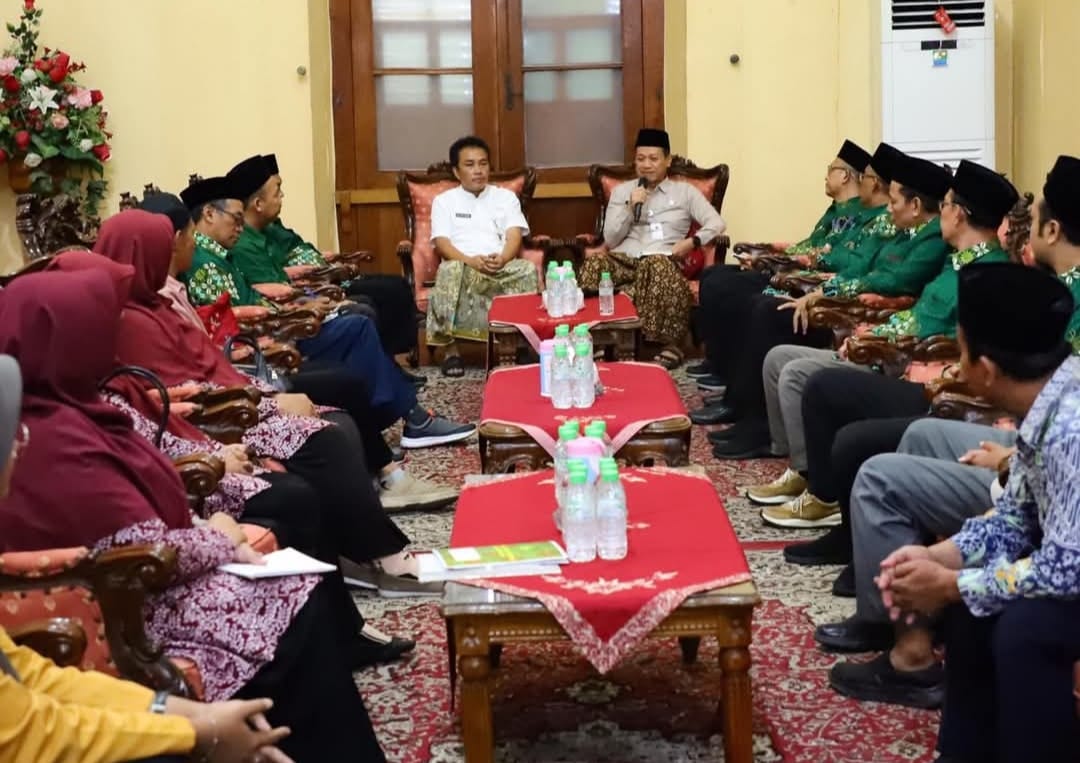 Temui Bupati Samani Intakoris, Muhammadiyah Siap Kritisi Program Pemkab Kudus