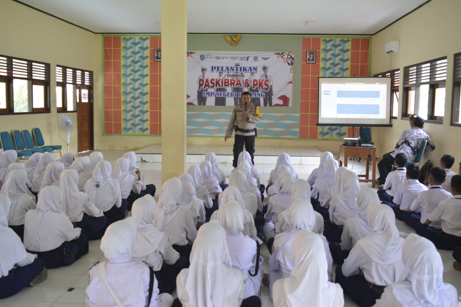 SMP Negeri 1 Talang Kabupaten Tegal Uji Kecakapan dan Pelantikan Anggota PKS -Paskibra