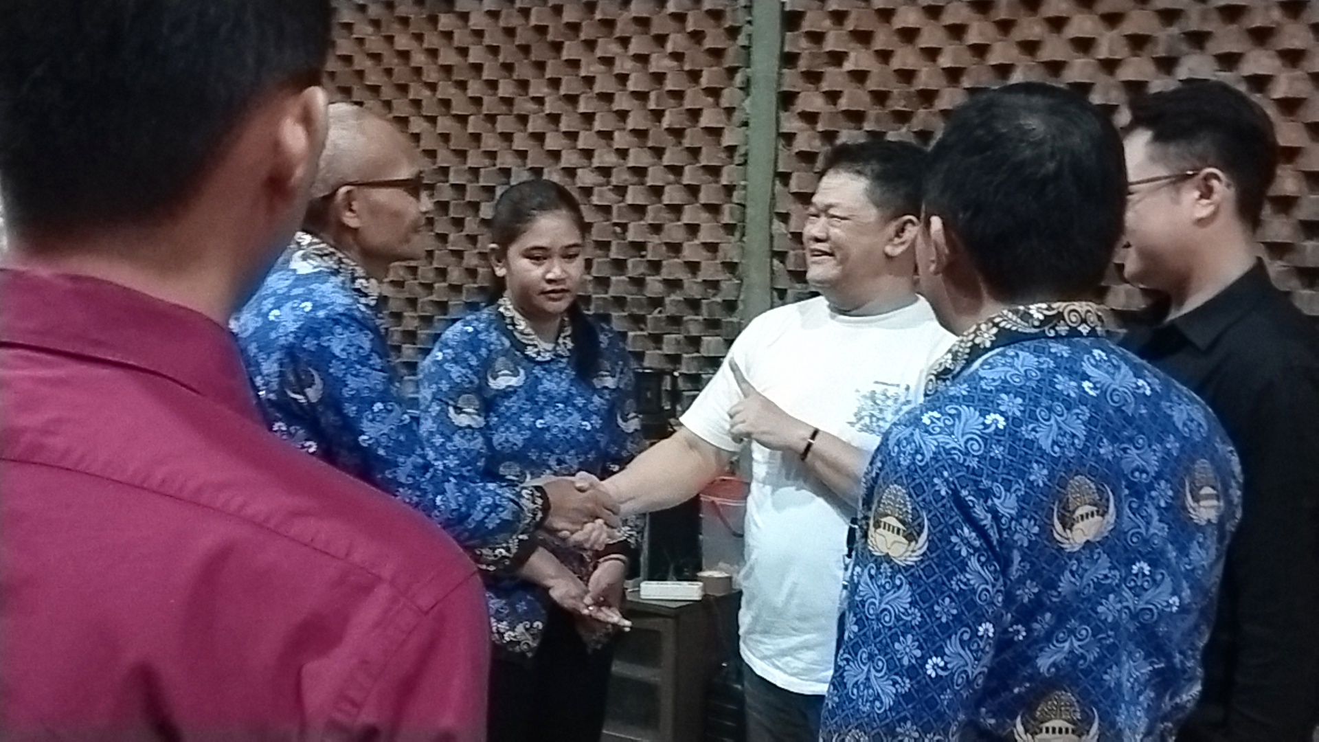 Sampaikan Permohonan Maaf,Managemen RS dr Soebarkat Salatiga Kawal Dita Temui Mantan Ketua DPRD Teddy Sulistyo