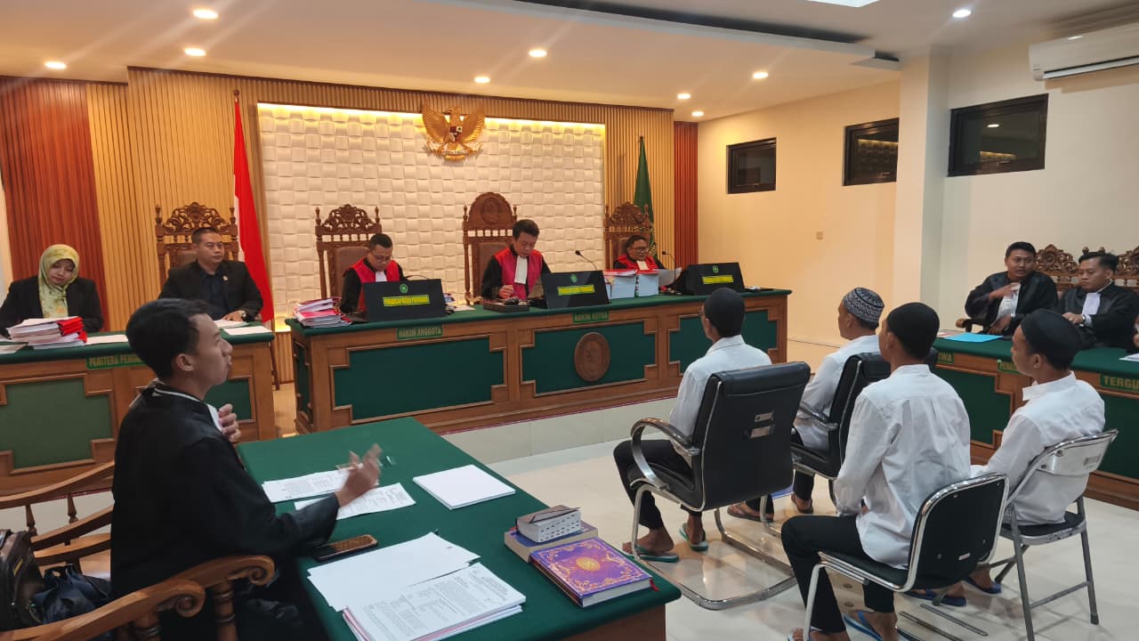 Empat Terdakwa Sindikat SMS e Tilang Palsu dari Grobogan Jalani Sidang Perdana, Dijerat Pasal Berlapis