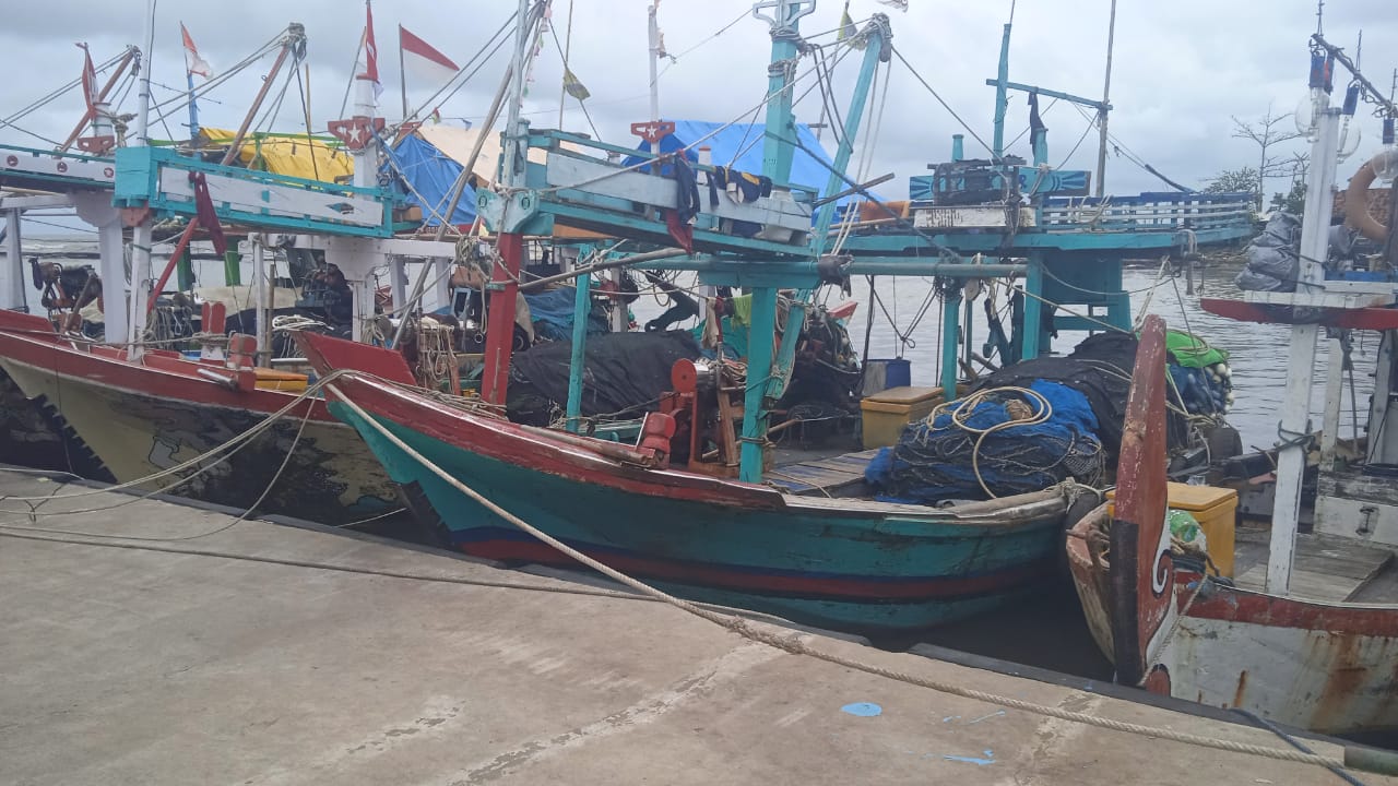 Musim Baratan dan Cuaca Ekstrem Memuncak, Nelayan Batang Terpaksa Puasa Melaut