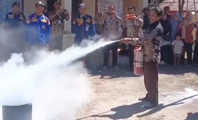 Pemdes Simpur Kabupaten Pemalang Sosialisasi Penanggulangan Kebakaran