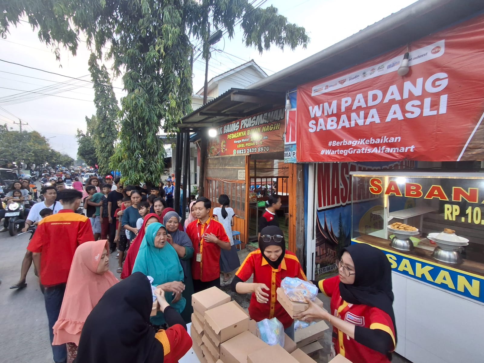 Cerita Ramadan Warung Mas Afdhal di Batang, 5 Menit Ludes Lewat Warteg Gratis Alfamart