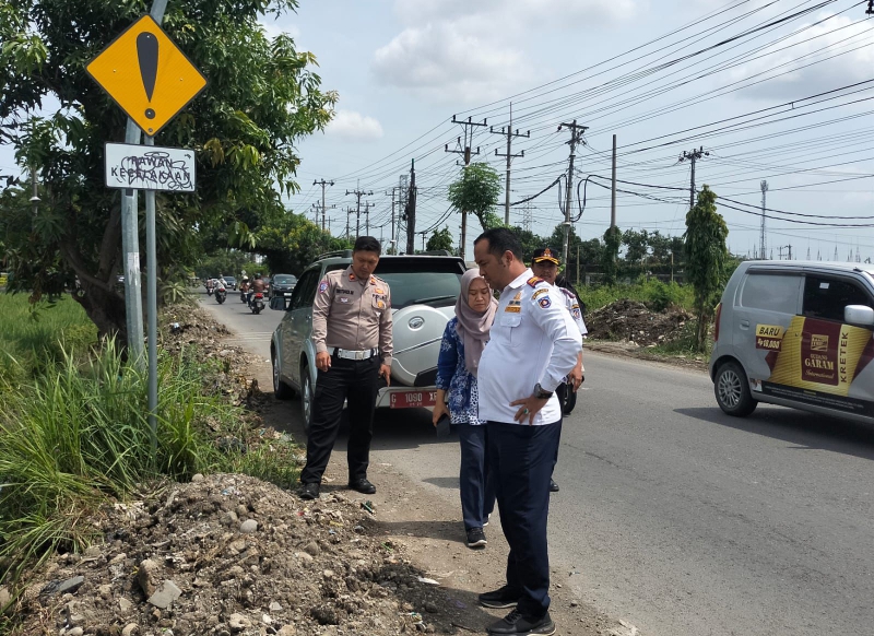 Dishub Kabupaten Tegal Inisiatif Lakukan Investigasi Kelengkapan Jalan 