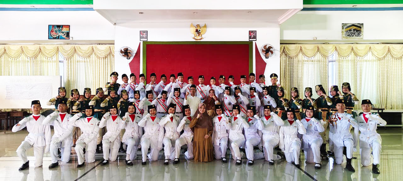 Paskibra SMA Al Irsyad Kota Tegal Sukses Kibarkan Merah Putih