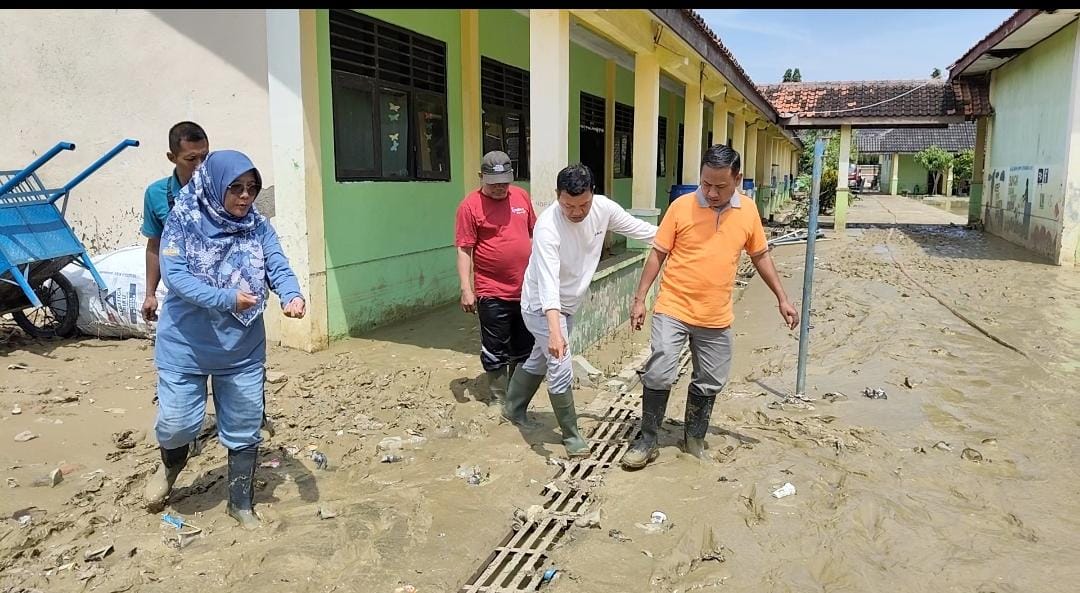 Banjir Lumpuhkan SMPN 2 Suradadi Tegal, DPRD Sarankan Relokasi 