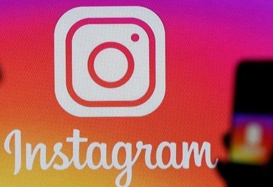 Cara Membatasi Komentar Instagram di Ponsel