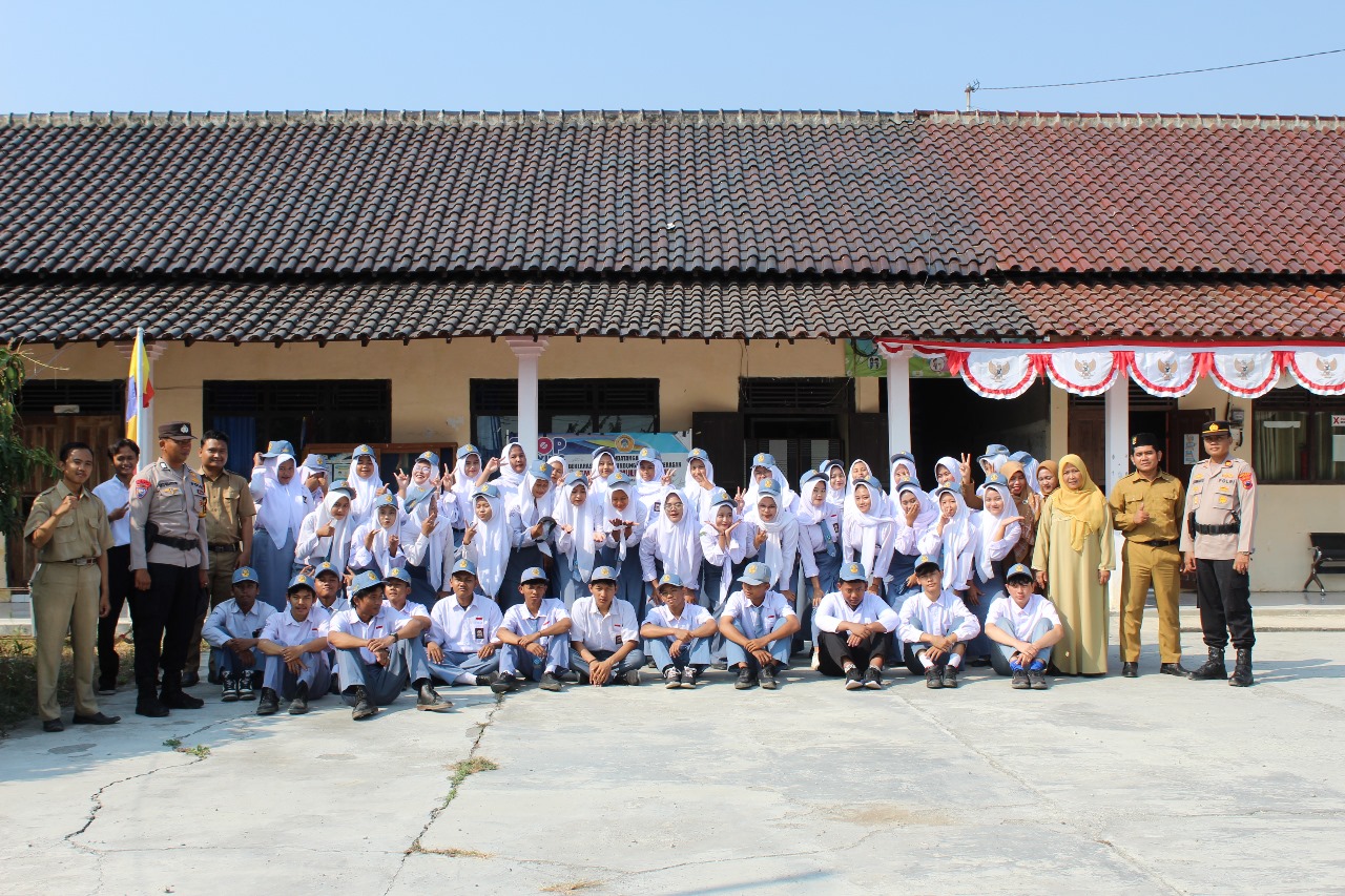 Siswa SMK Insan Mulia Kramat Kabupaten Tegal Dapat Sosialisasi Antiperundungan