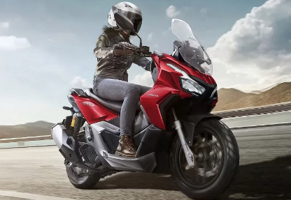 Honda ADV 160 CC 2024 Dengan Tampilan yang Elegan Fitur Canggih dan Tentunya Makin Mantab