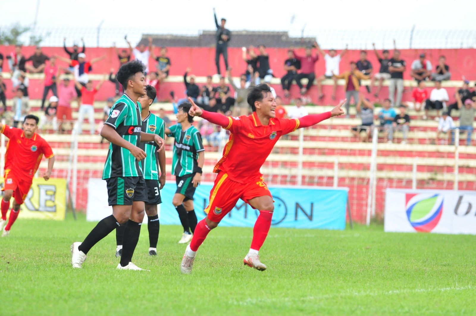 Pesta Gol!  Persibat Batang Bantai Bintang Timur Pekalongan 3-0