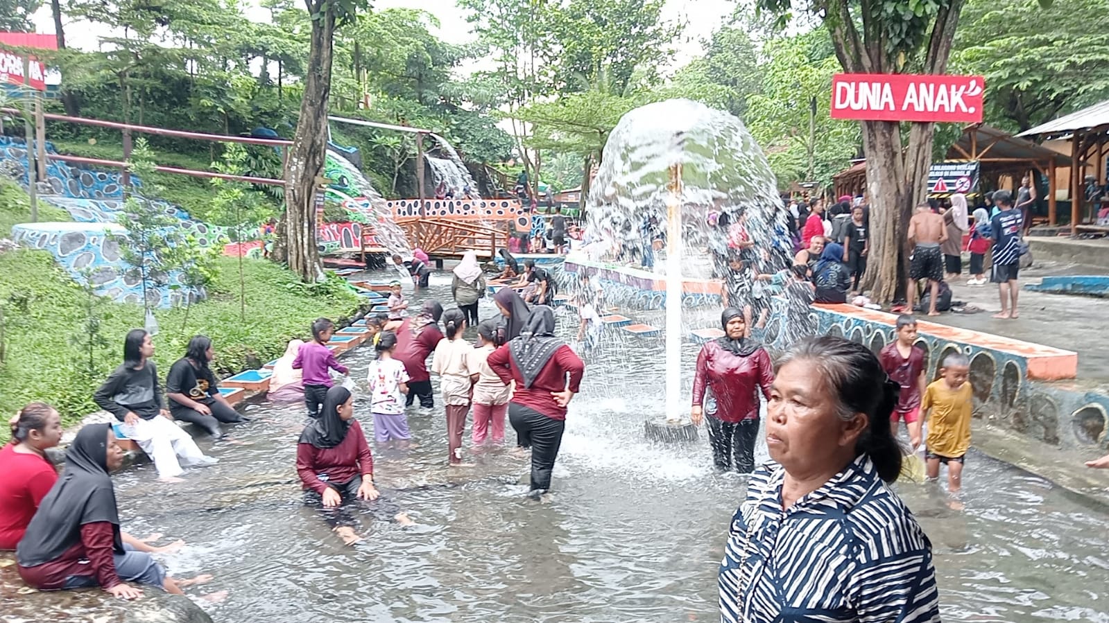 Tradisi Padusan Dibalut Berburu Ikan Nila Pilihan Warga Boyolali Membersihkan Diri Jelang Puasa