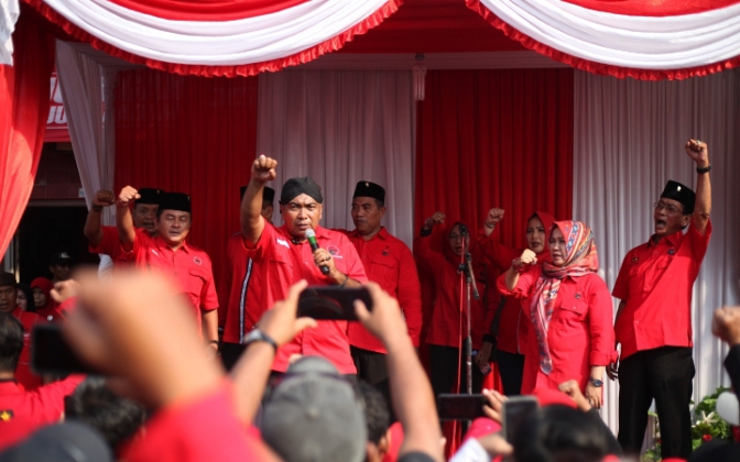 Edy Suripno Resmi Mendaftar Bakal Calon Wali Kota Tegal lewat PDI Perjuangan 