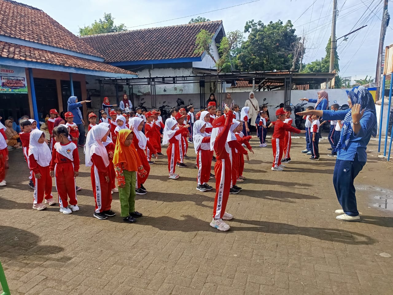 Senam Ceria, Bangun Generasi Hebat dan Tangguh Sejak Dini 