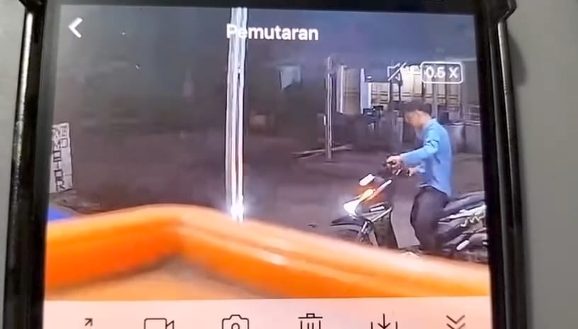 Maling di Losari Brey Gasak Motor dalam Hitungan Detik