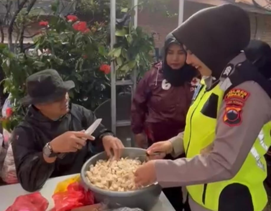 Dirikan Dapur Umum dan Posko Damarwulan, Polwan dan Peleton Siaga Bencana Dikerahkan Polres Jepara