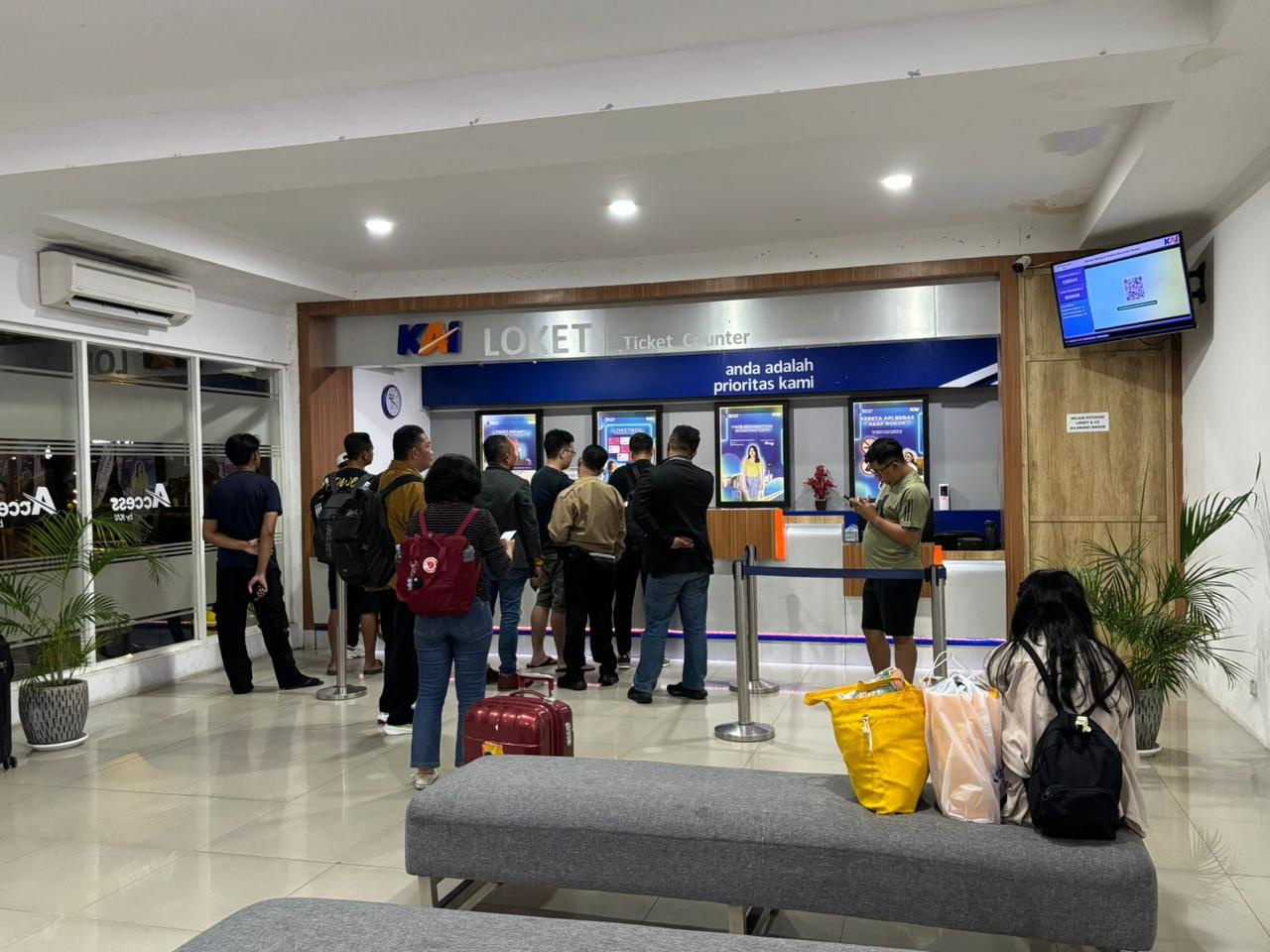 13 Kereta Api Masih Tertahan Dampak Luapan Air Kaliwungu–Kalibodri, KAI Daop 4 Semarang Percepat Normalisasi 