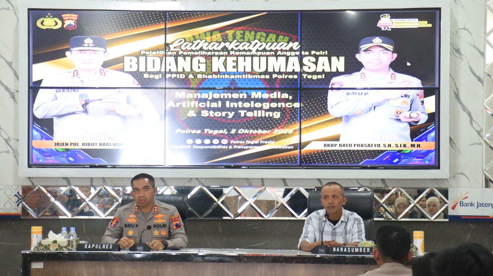 Bekali PPID dan Bhabinkamtibmas Melek Digital