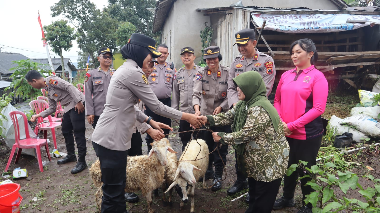 Penguatan Ketahanan Pangan Serentak, Polres Semarang Sambangi Kelompok Tani Wanita