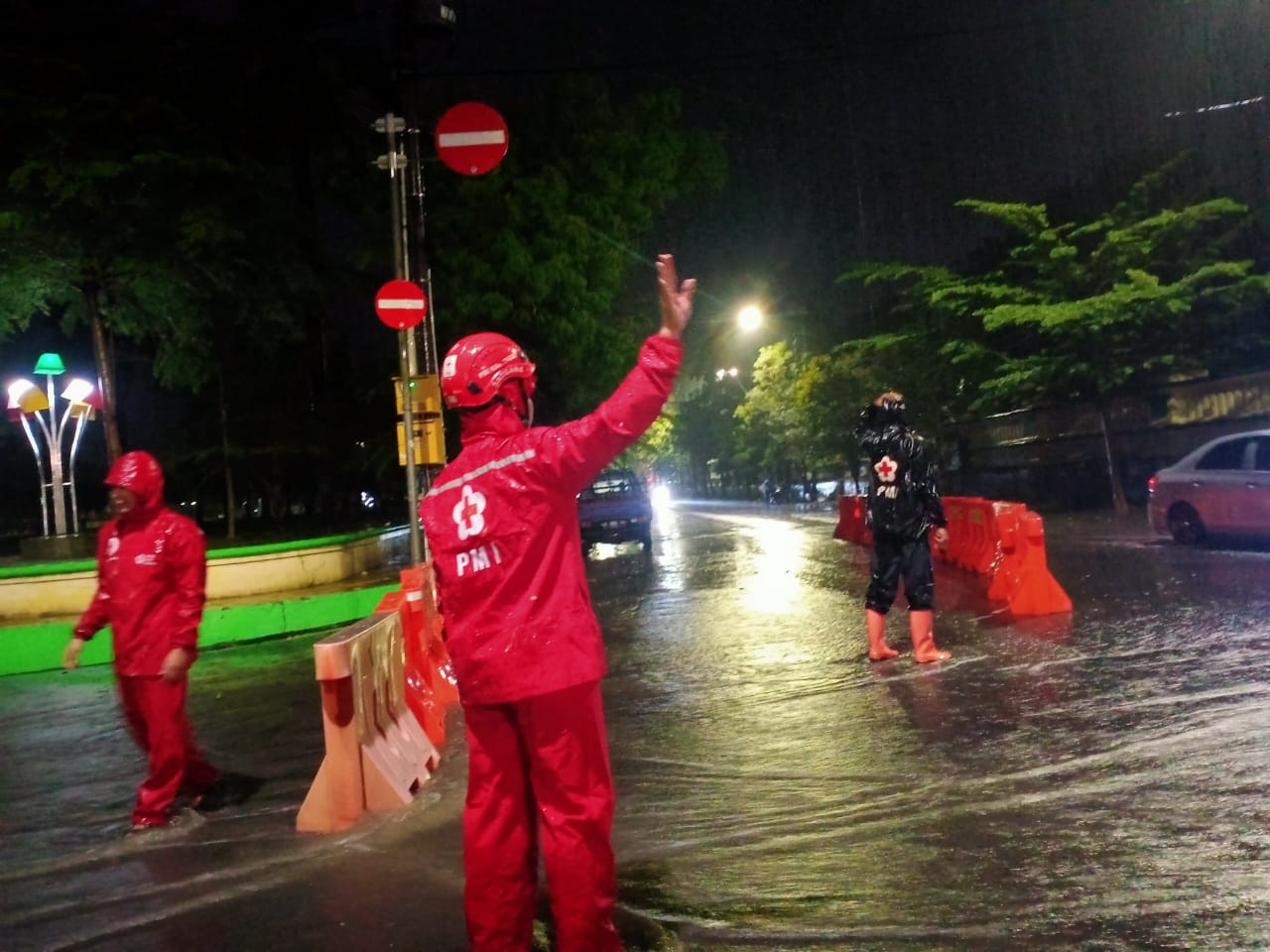 Alun-alun Slawi Terendam Banjir, Fraksi PDIP DPRD Sarankan Begini