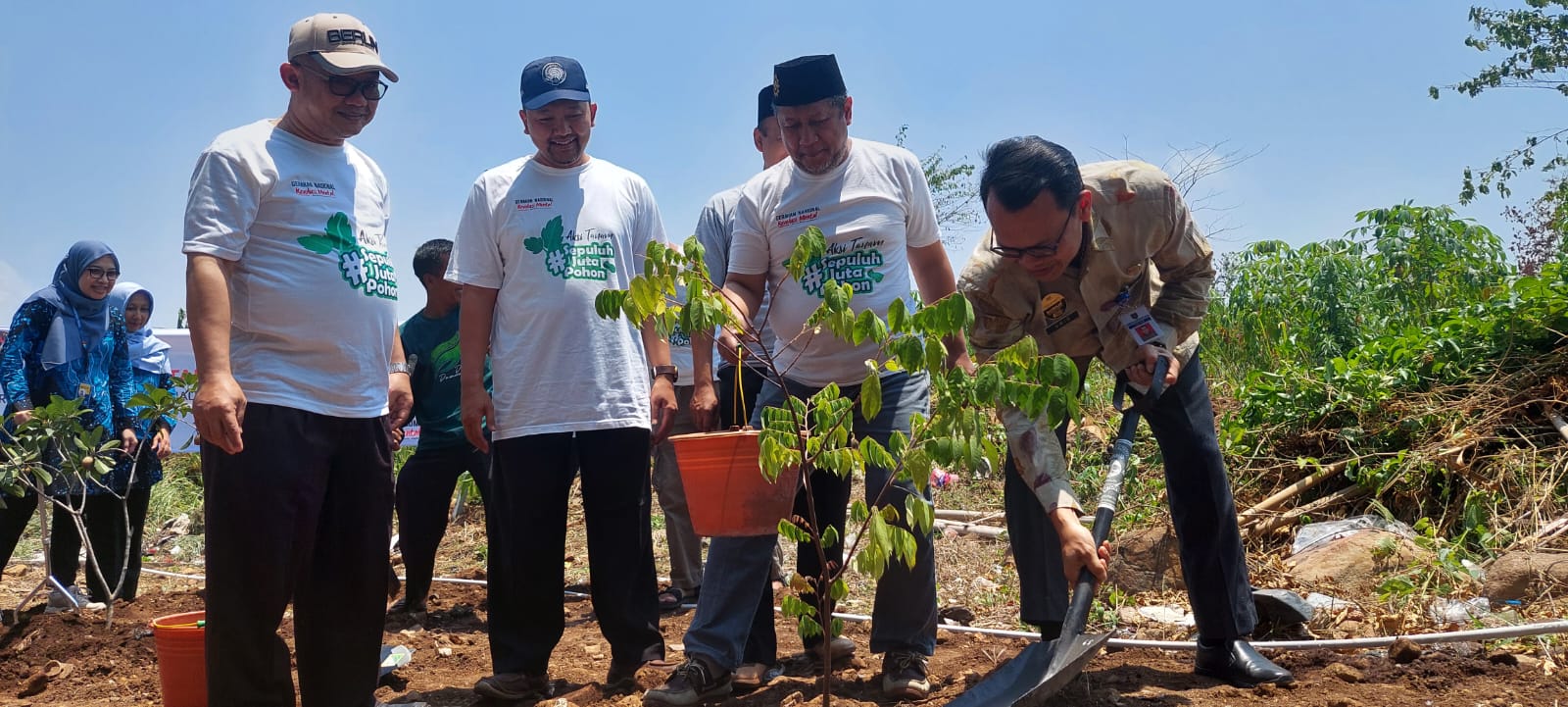 Kemenko PMK dan Muhammadiyah Tanam Sejuta Pohon