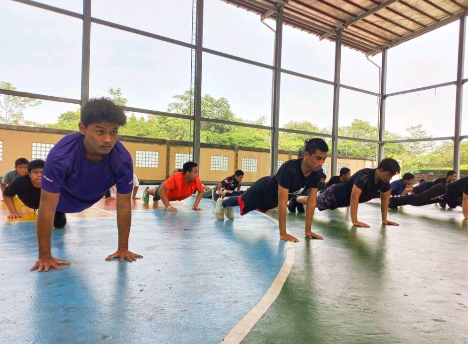 Metode Pembinaan SMA Dwiwarna Boarding School Tembus Sekolah Kedinasan