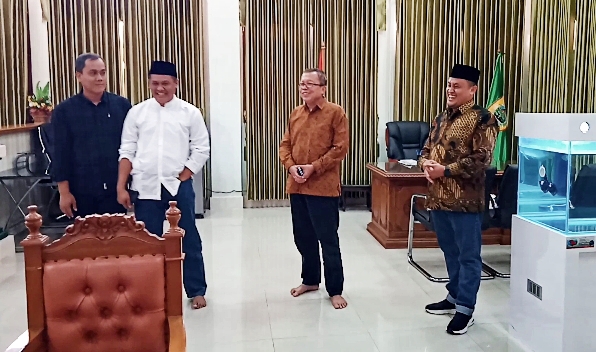 Bupati Pemalang Mansur Hidayat Dihadapkan kepada Tugas yang Berat, Kenapa?