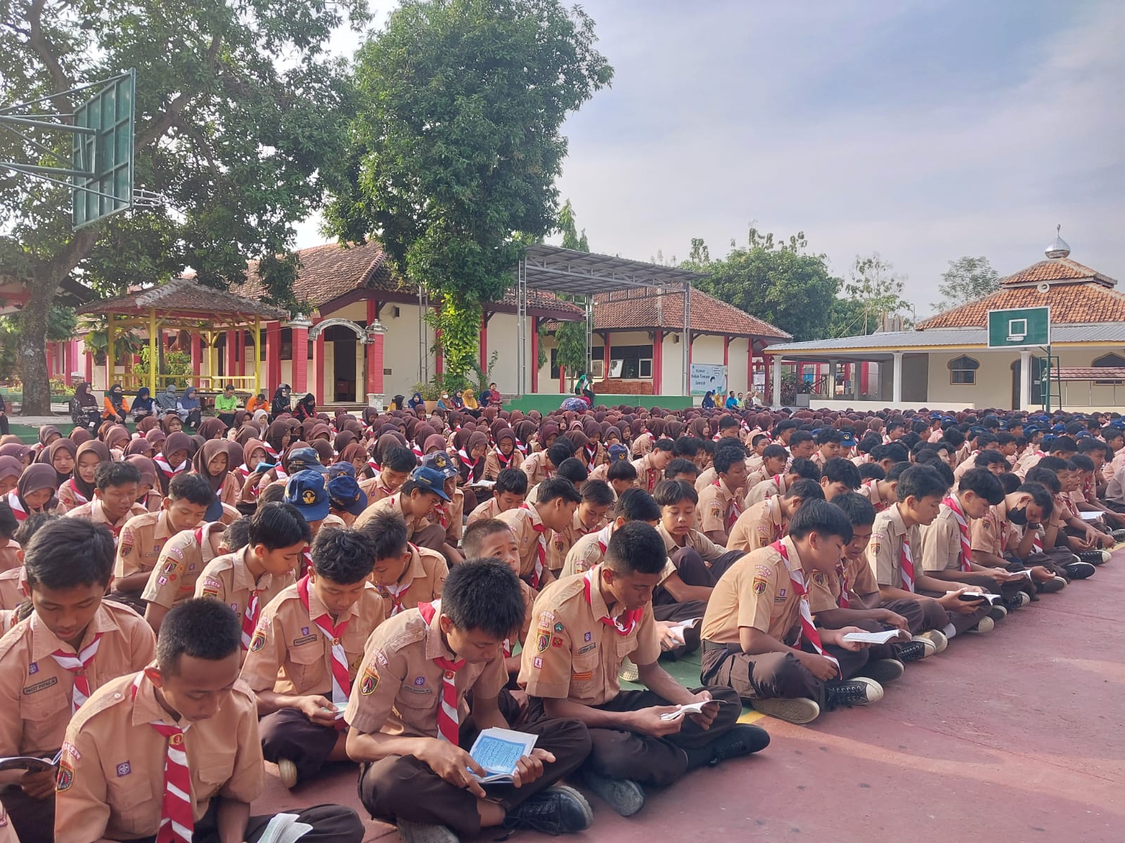 Jumat Ngaji Bareng SMP Negeri 2 Balapulang Kabupaten Tegal