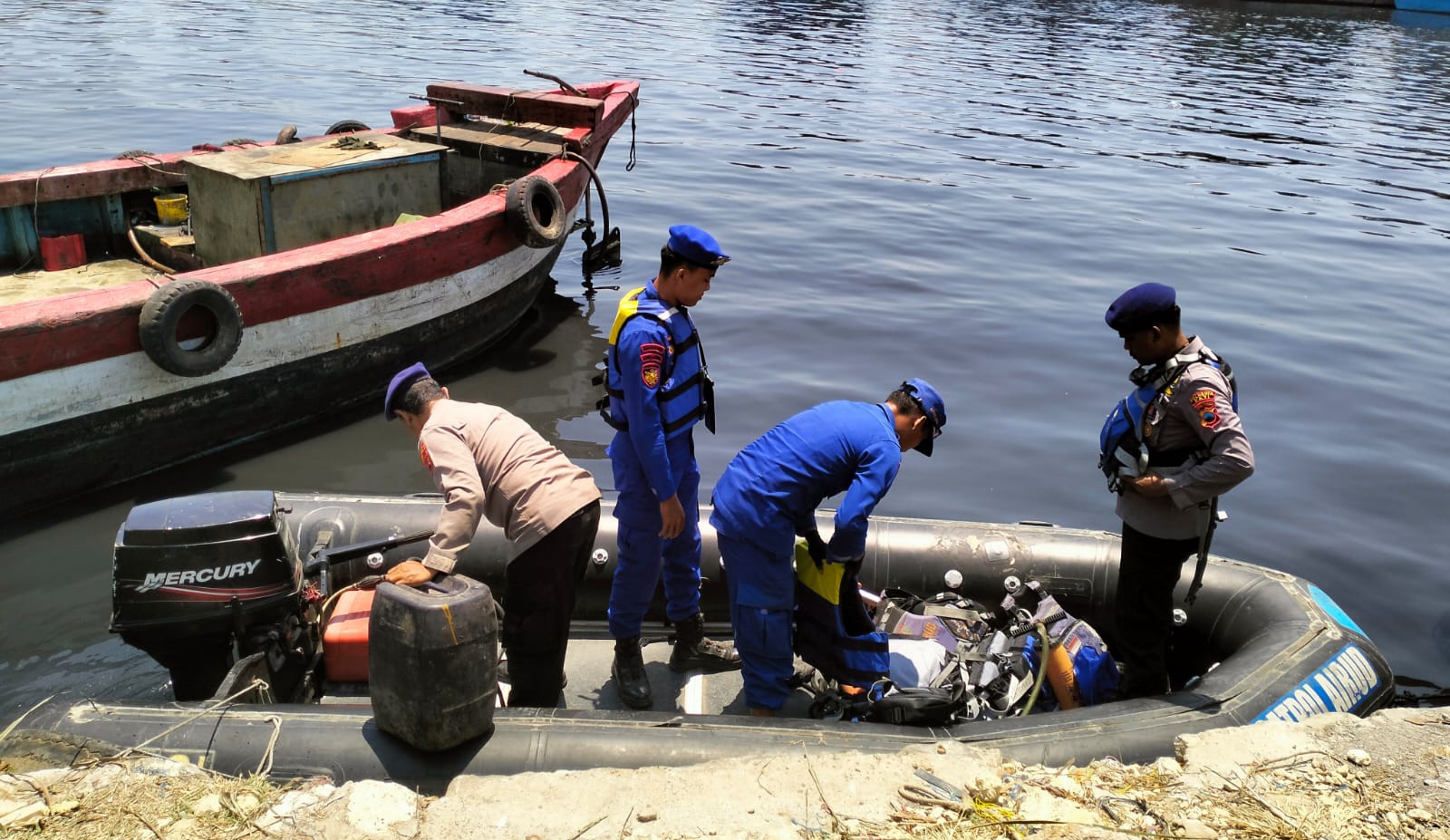 Niat Tolong Teman Tersangkut Jaring, Dua Nelayan Asal Tayu Tenggelam di Laut Juwana