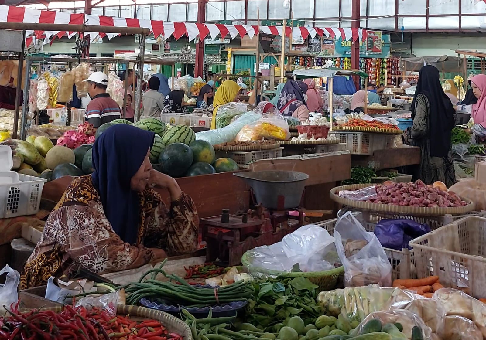 Sepi Pembeli, Pedagang Pasar Banjardawa Kabupaten Pemalang Mengeluh 