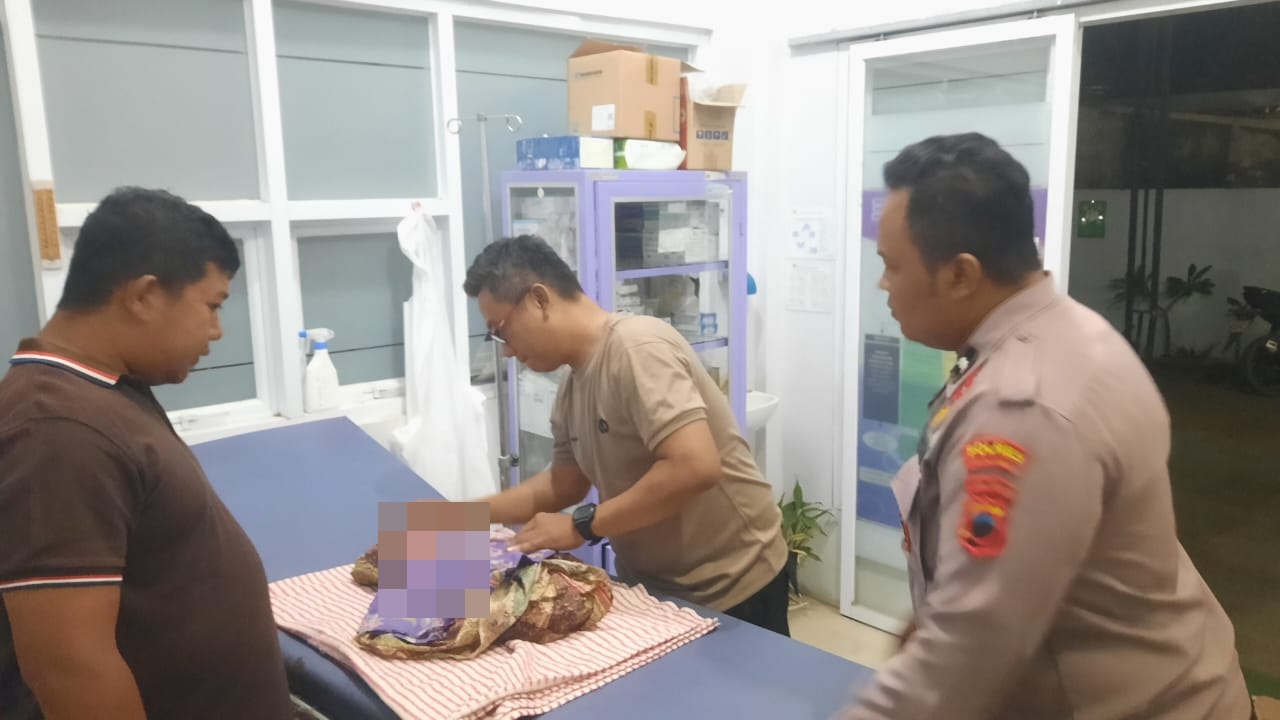 Bayi Perempuan Ditemukan di Warung Angkringan Pekalongan, Tali Pusar Masih Terpasang