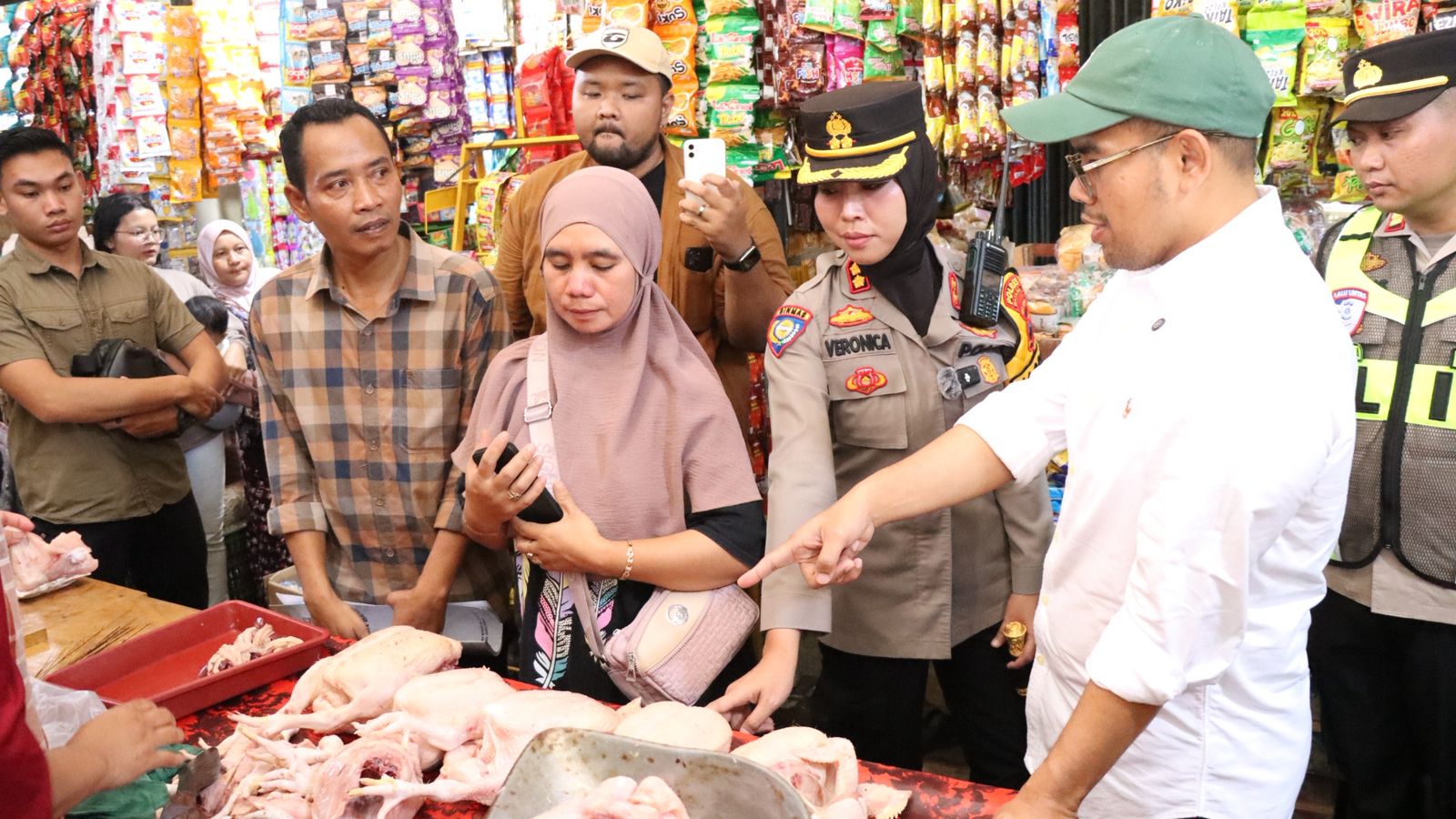Mengadu Ke Bupati, Pedagang Pasar di Batang Gagal Cairkan Tabungan Lebaran KSPPS Mandiri Umat