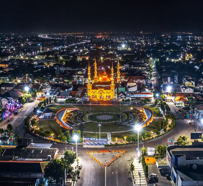 Tak Perlu Merogoh Kocek Dalam, Alun-Alun Tegal Masih Menjadi Pilihan Utama Untuk Dikunjungi